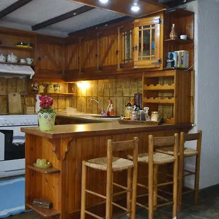 House With Big Garden Corinto