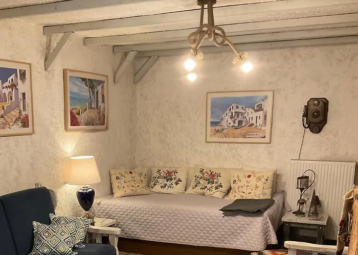 House With Big Garden Corinth