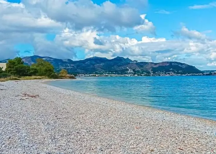 House With Big Garden Prázdninový dům