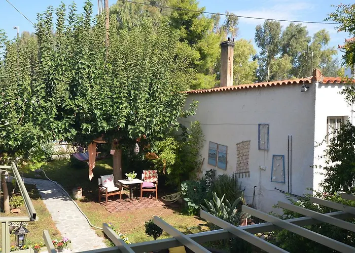 Prázdninový dům House With Big Garden Corinth